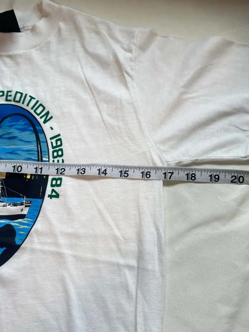 Vintage 1983-84 Mississippi Expedition Graphic T-Shirt Made USA Youth Large